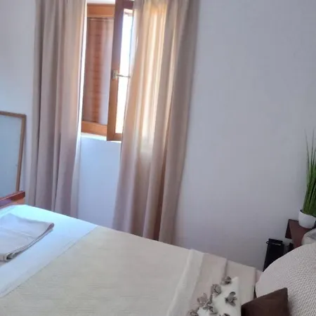 Orange&blue Apartment *