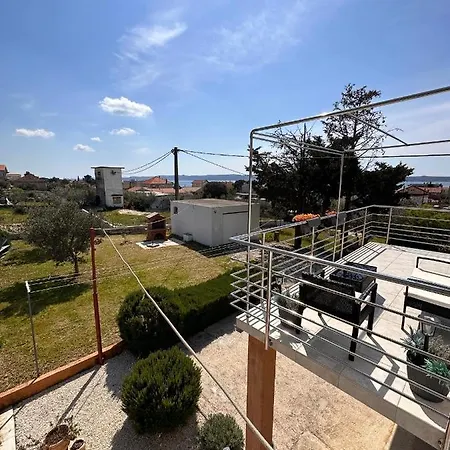 Orange&blue Sukošan