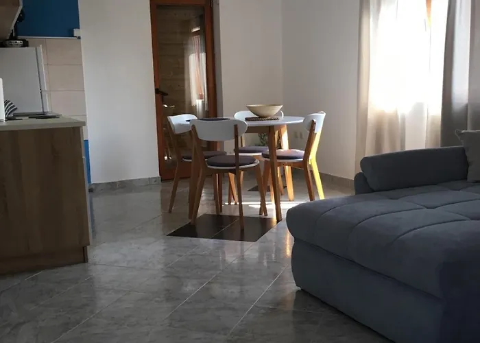 Orange&blue Appartement