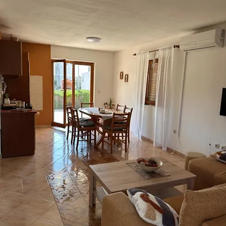 Orange&blue * Sukošan