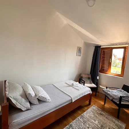 Orange&blue Apartman Sukošan