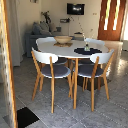 Orange&blue Sukošan